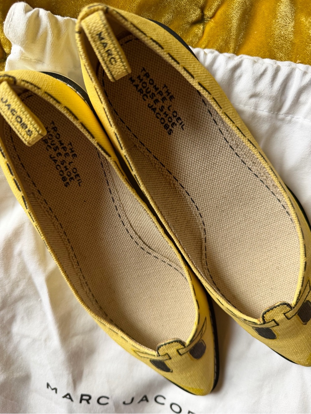 Marc Jacobs Yellow Pointed Toe Flats with Black Trim - Picture 3 of 5